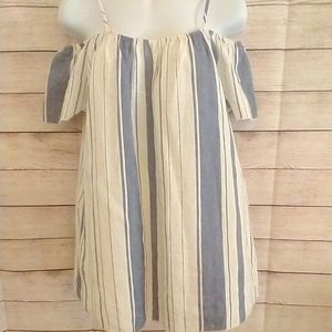 Off the shoulder linen top NWT